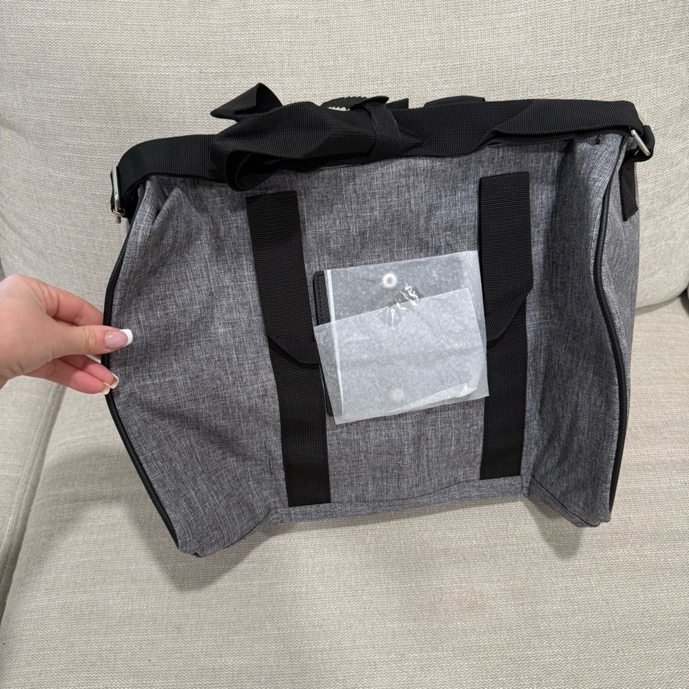 Jimmy Choo Parfums Gray Black Weekend Bag - Picture 6 of 7